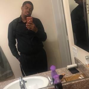 Meet your Posher, Derrick